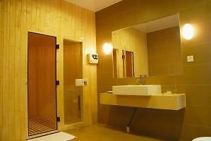 Vienna Classic Hotel Guangzhou Shaheding Metro Station